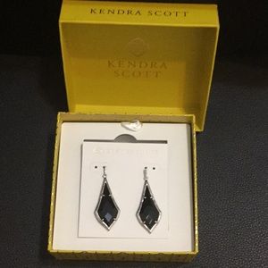 NWT Kendra Scott Olivia Black Silver Earrings